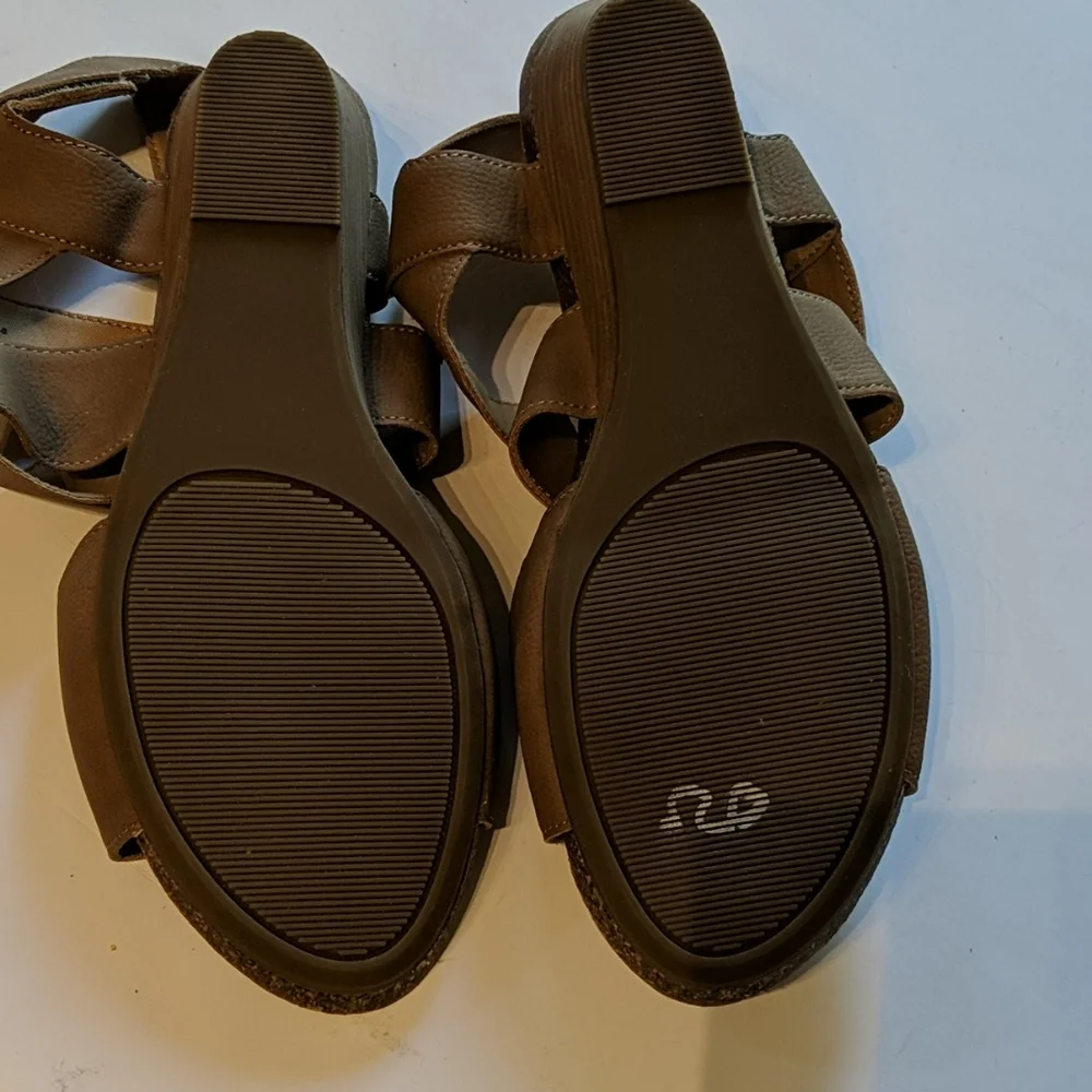 Me Too, camel color wedge sandals. Sz 9.5